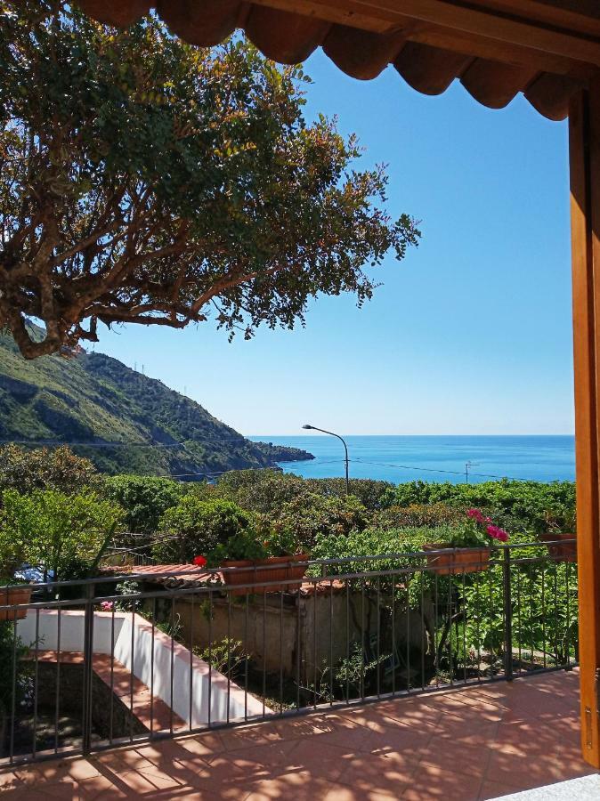 B&B La Casa Del Gelso アックアフレッダ エクステリア 写真